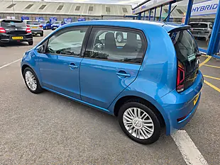 Used 2018 Volkswagen Up! Move Up! Blue - Interior and Exterior details 8