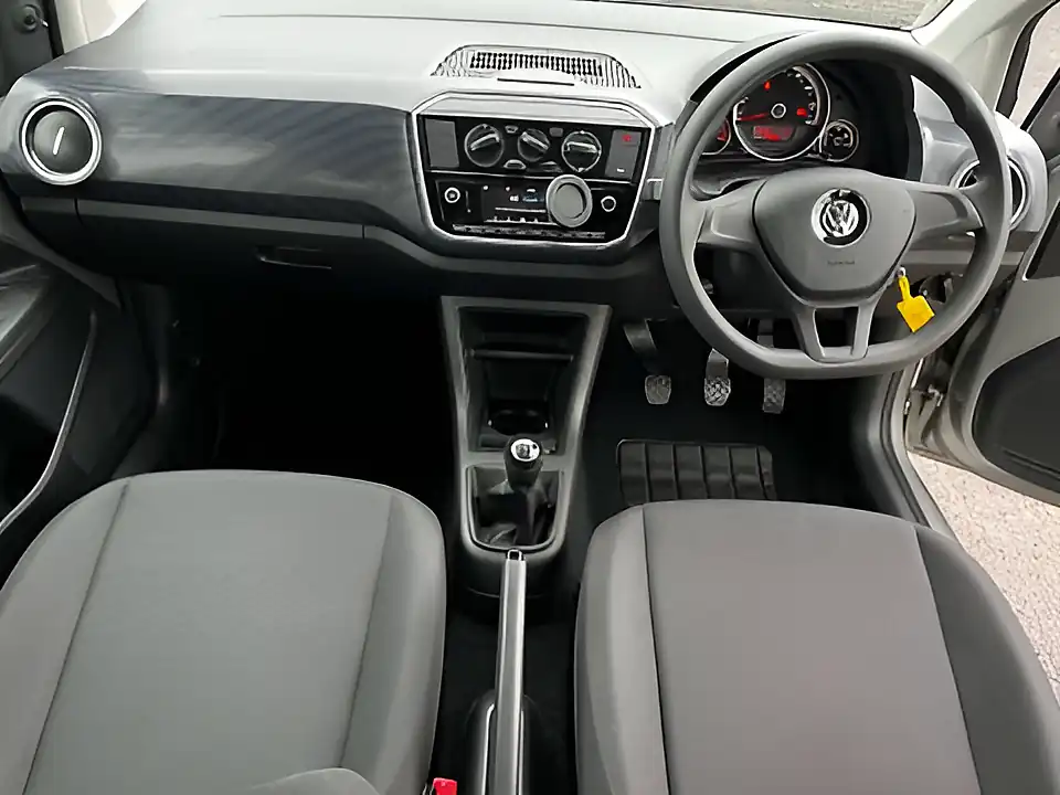 Used 2018 Volkswagen Up Move Up! Silver - Interior and Exterior details 11