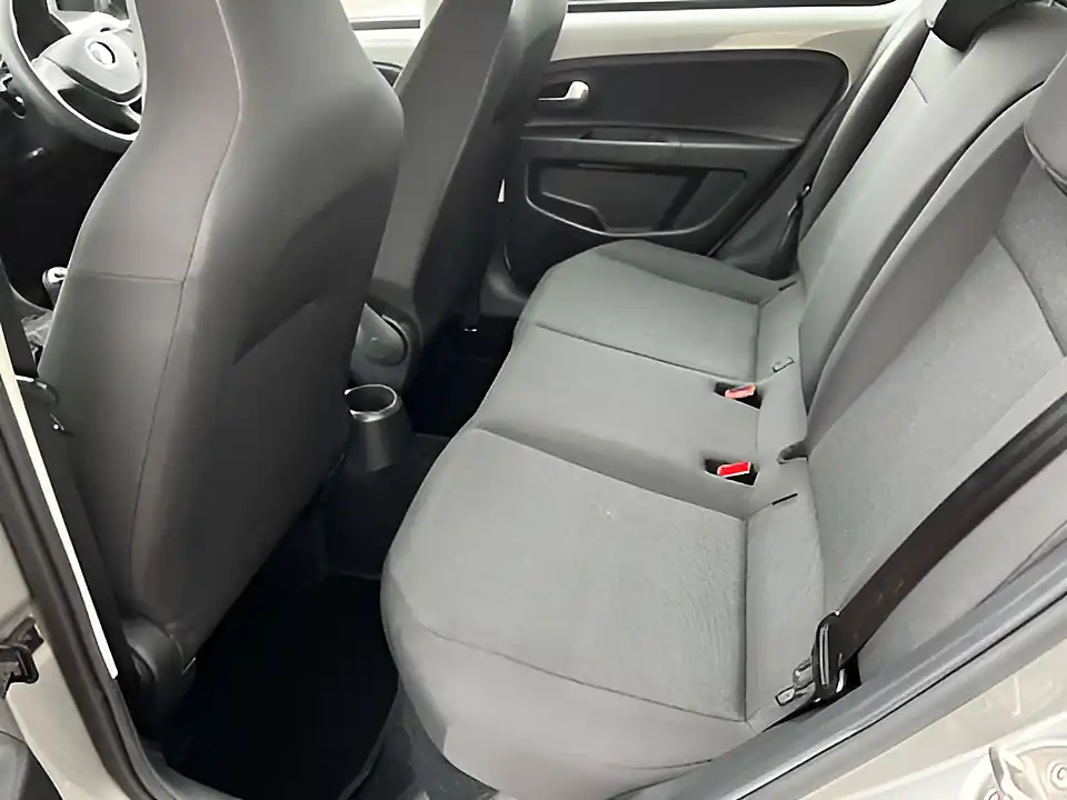 Used 2018 Volkswagen Up Move Up! Silver - Interior and Exterior details 18