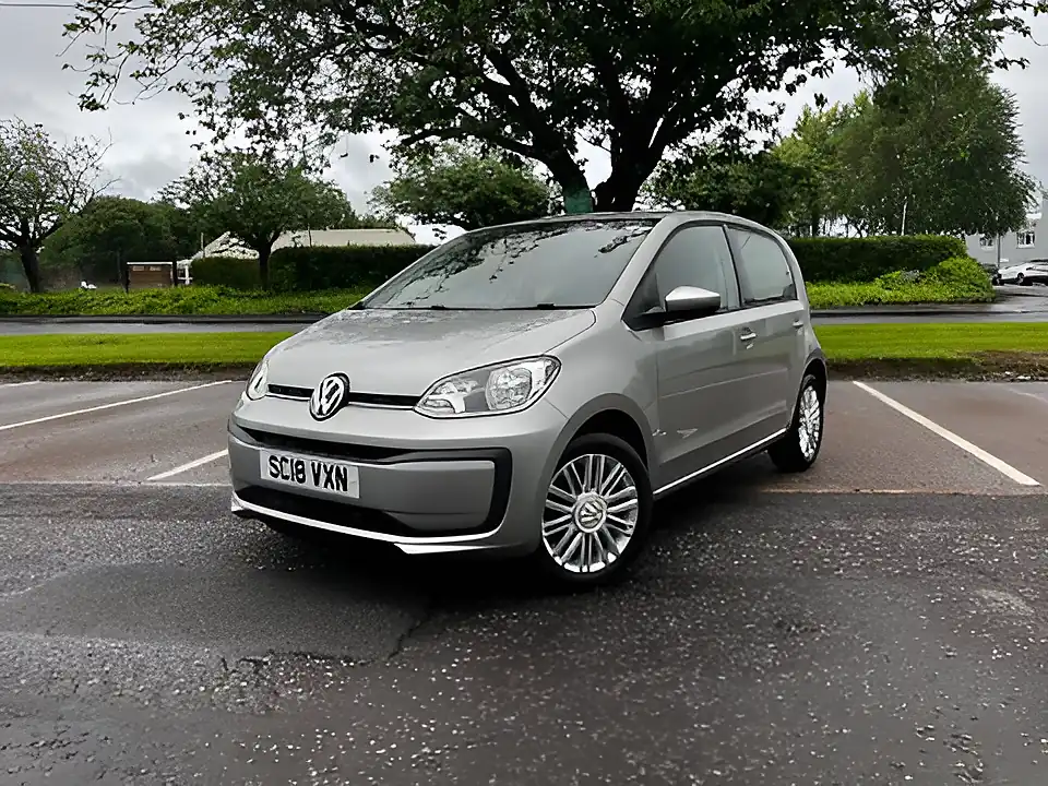 Used 2018 Volkswagen Up Move Up! Silver - Interior and Exterior details 20