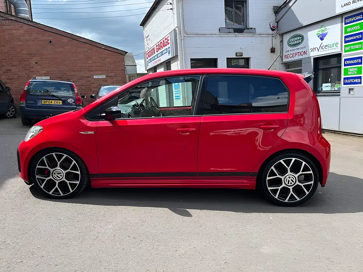 Used 2018 Volkswagen Up Up! GTI Red - Interior and Exterior details 4