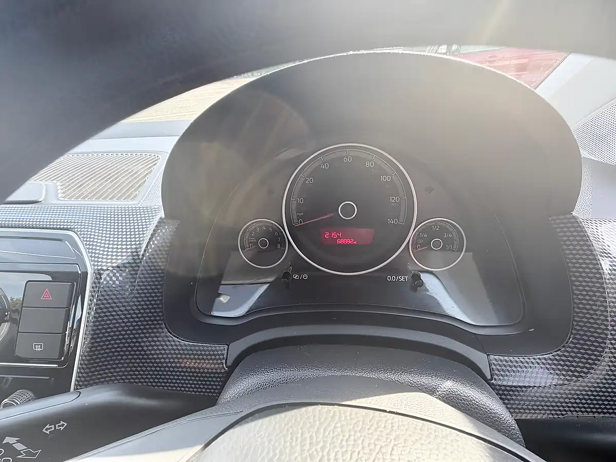 Used 2018 Volkswagen Up White - Interior and Exterior details 7