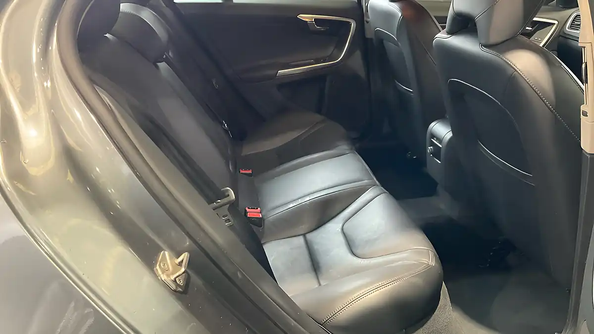 Used 2018 Volvo S60 Business Edition Osmium Grey - Interior and Exterior details 8