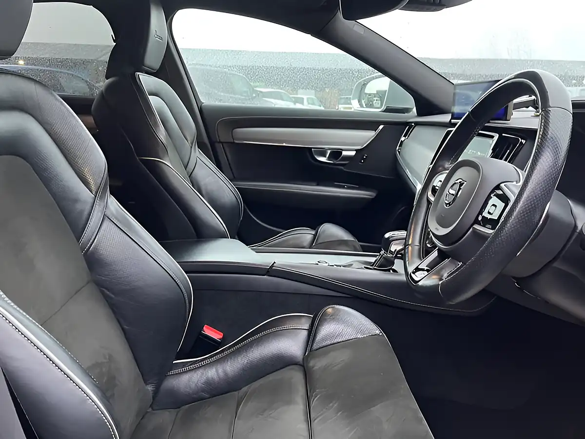 Used 2018 Volvo S90 R-Design Black - Interior and Exterior details 14