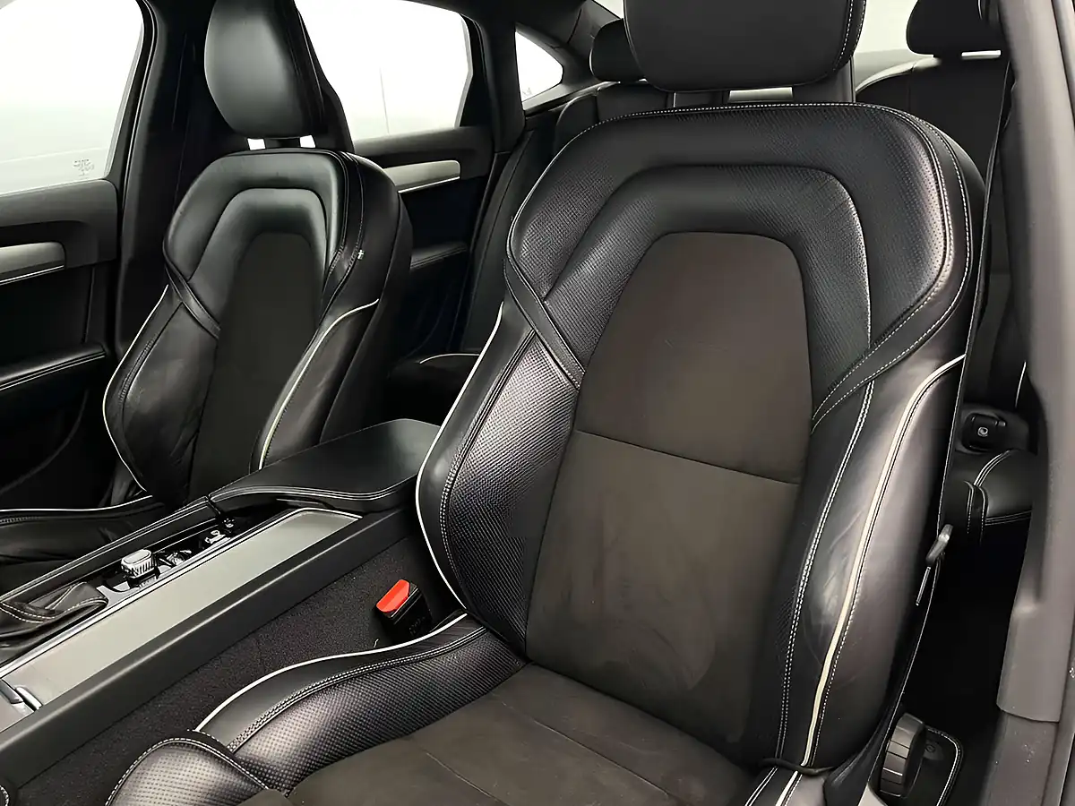 Used 2018 Volvo S90 R-Design Grey - Interior and Exterior details 18