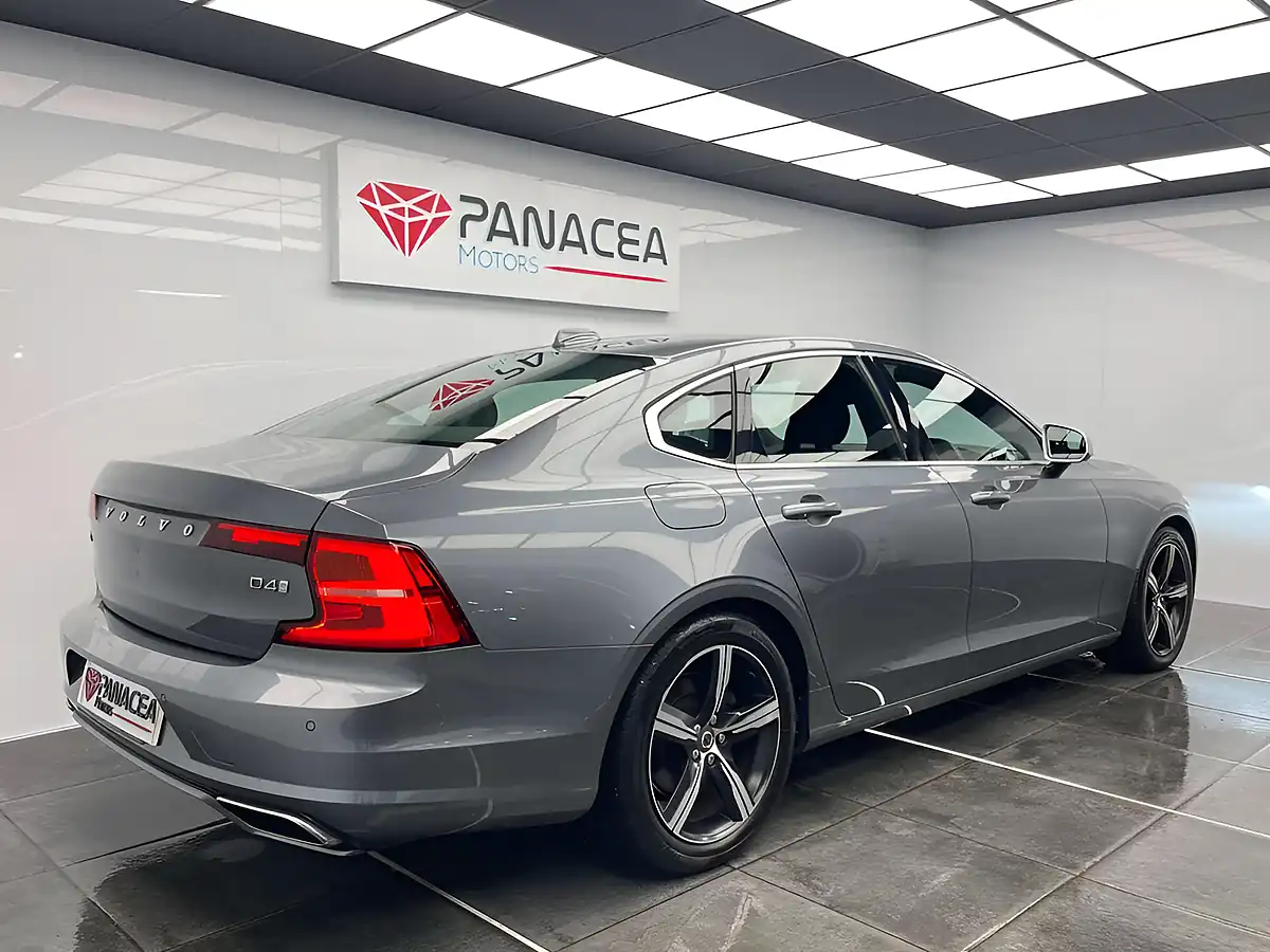Used 2018 Volvo S90 R-Design Grey - Interior and Exterior details 3