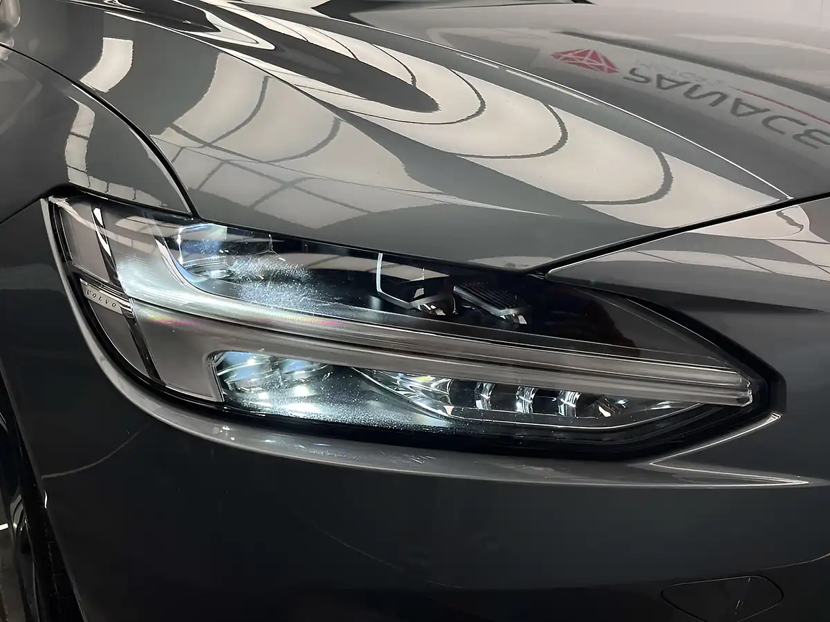 Used 2018 Volvo S90 R-Design Grey - Interior and Exterior details 6