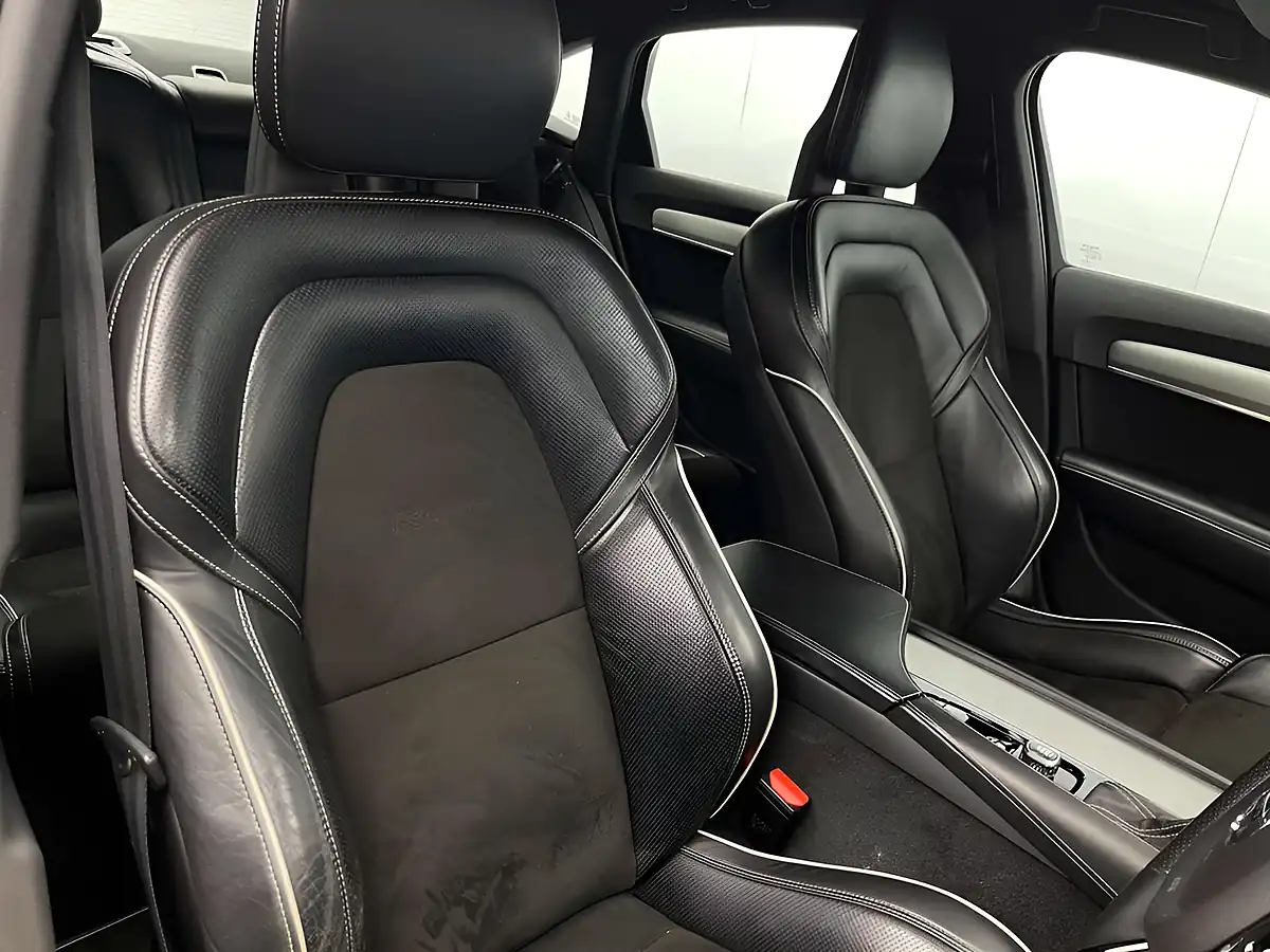 Used 2018 Volvo S90 R-Design Grey - Interior and Exterior details 9