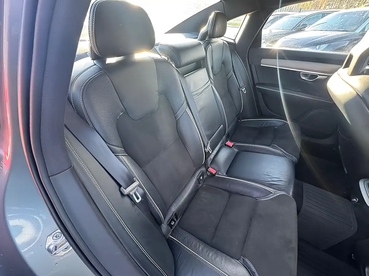 Used 2018 Volvo S90 R-Design Grey - Interior and Exterior details 17