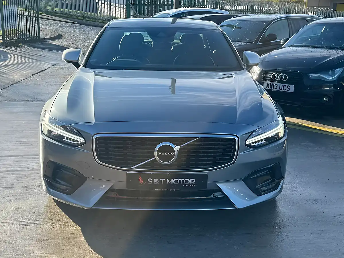 Used 2018 Volvo S90 R-Design Grey - Interior and Exterior details 3