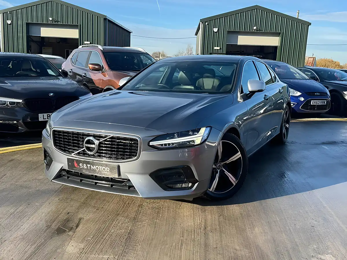 Used 2018 Volvo S90 R-Design Grey - Interior and Exterior details 4