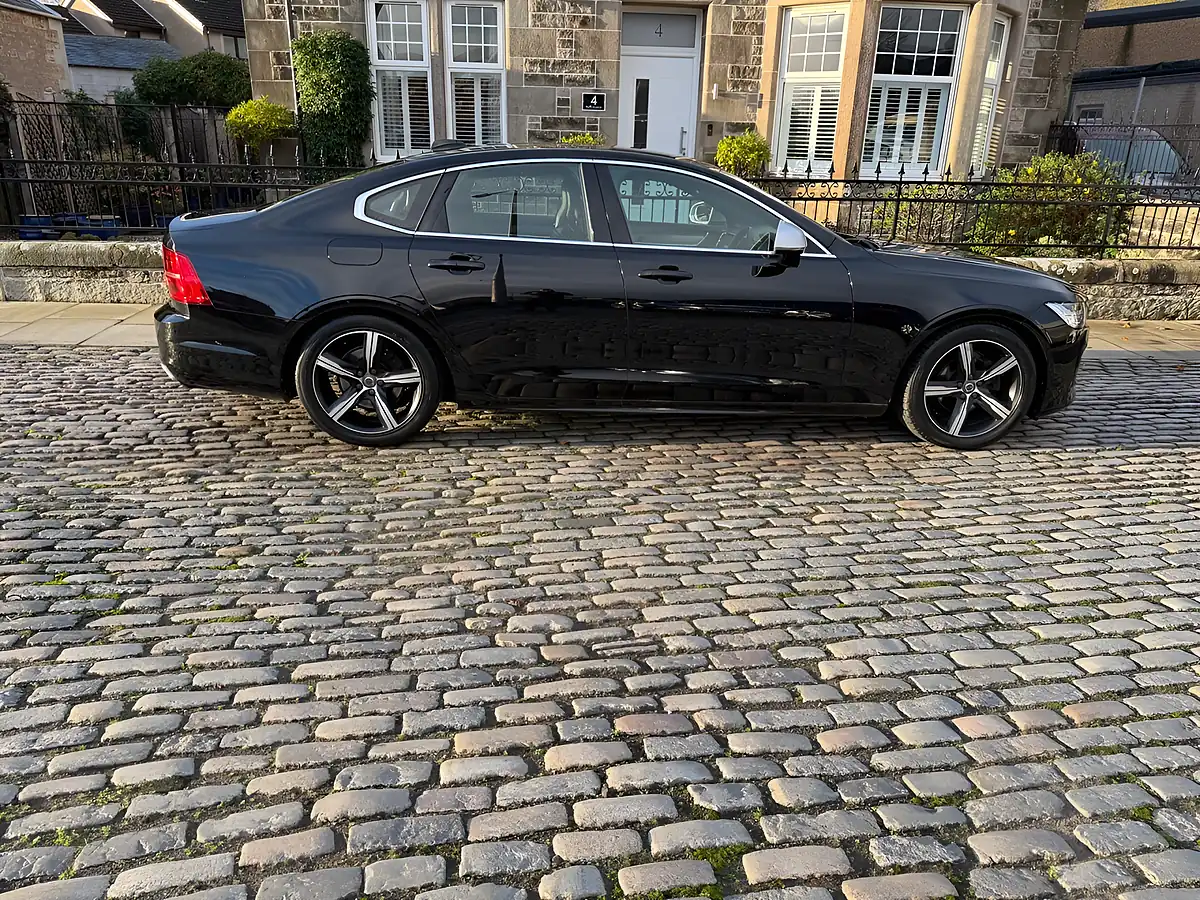 Used 2018 Volvo S90 R-Design Onyx Black - Interior and Exterior details 14