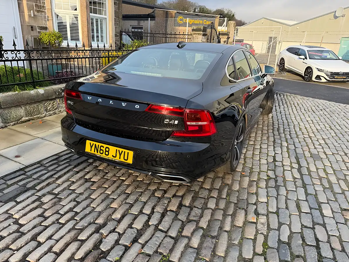 Used 2018 Volvo S90 R-Design Onyx Black - Interior and Exterior details 6
