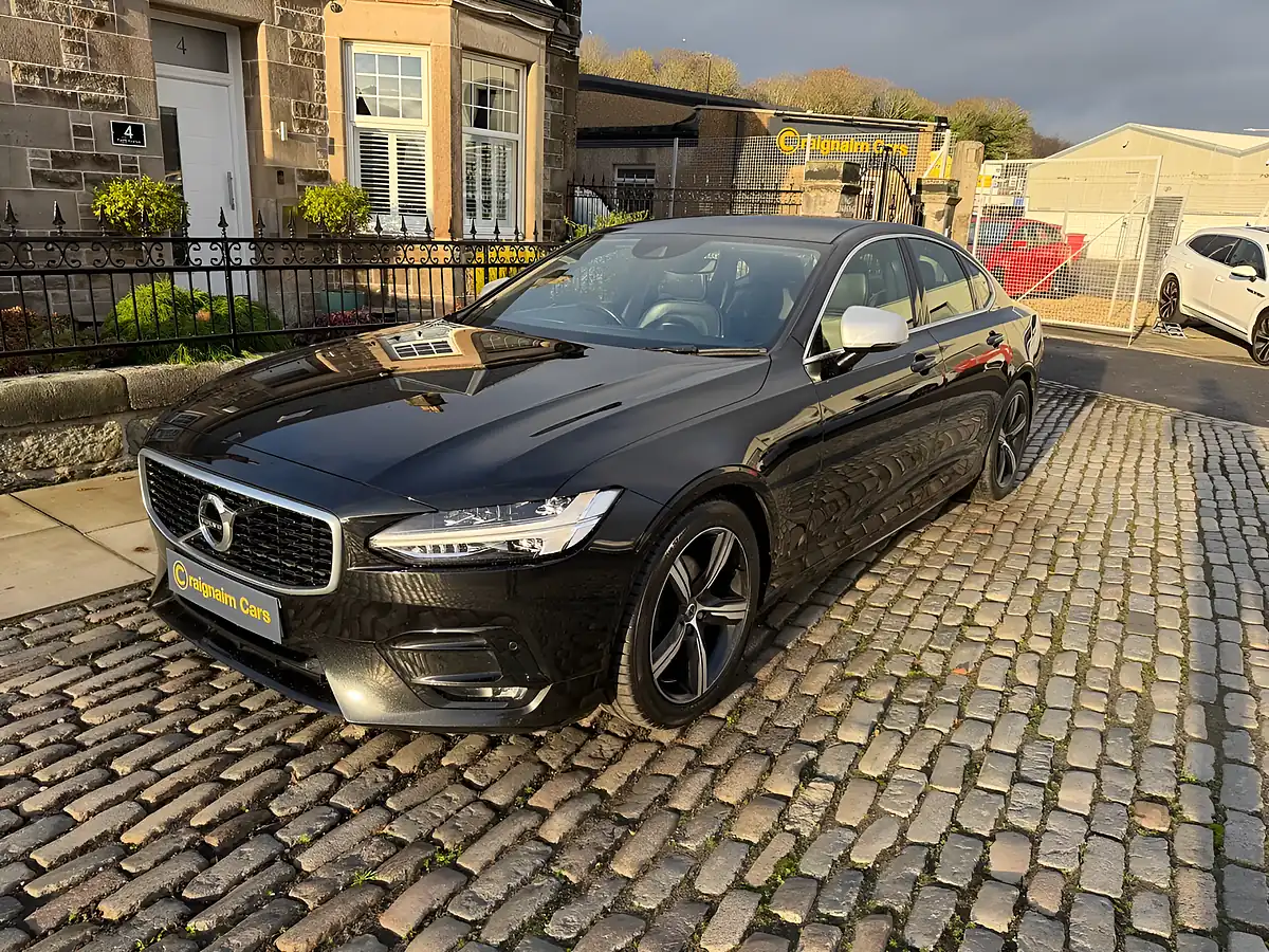 Used 2018 Volvo S90 R-Design Onyx Black - Interior and Exterior details 8
