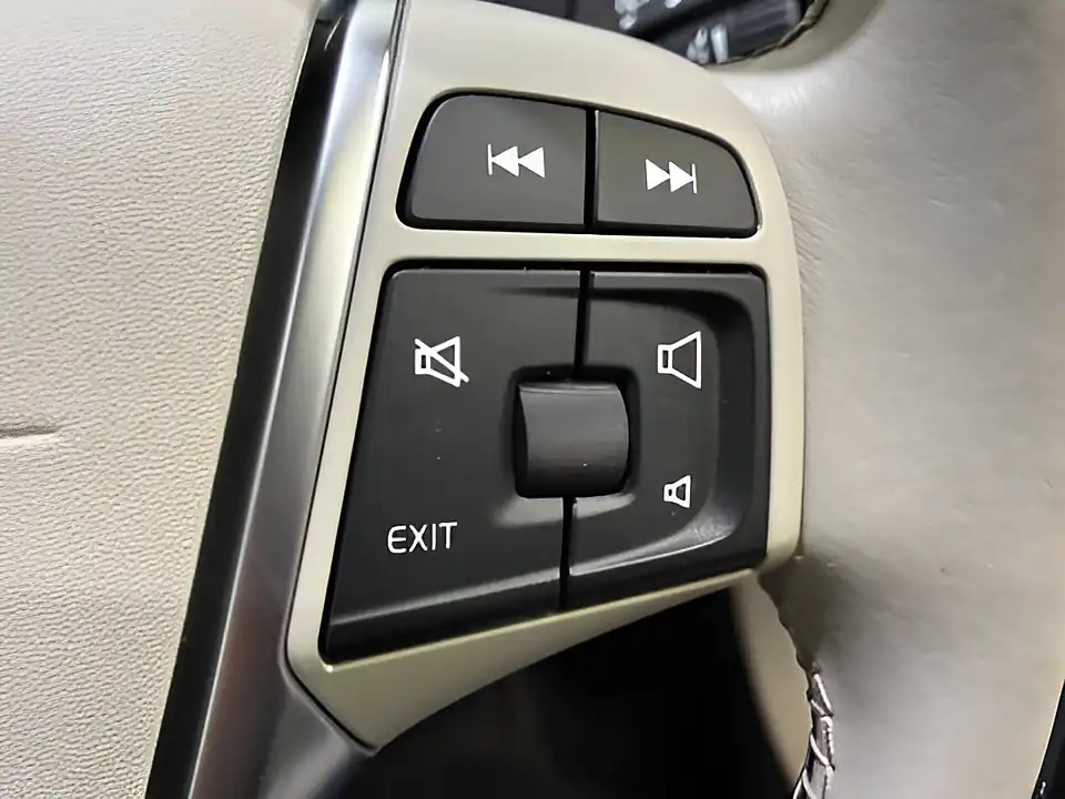 Used 2018 Volvo V40 Cross Country Blue - Interior and Exterior details 14