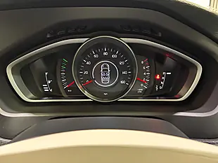 Used 2018 Volvo V40 Cross Country Blue - Interior and Exterior details 16