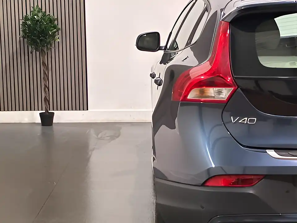 Used 2018 Volvo V40 Cross Country Blue - Interior and Exterior details 19