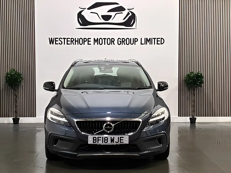 Used 2018 Volvo V40 Cross Country Blue - Interior and Exterior details 7