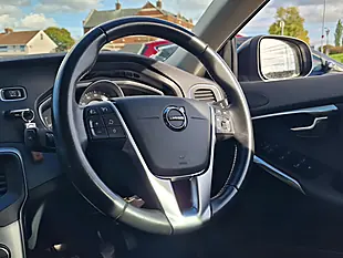 Used 2018 Volvo V40 Cross Country Mussel Blue - Interior and Exterior details 17