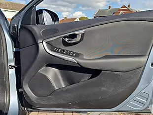 Used 2018 Volvo V40 Cross Country Mussel Blue - Interior and Exterior details 20