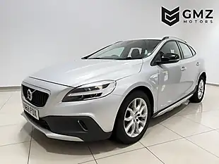 Used 2018 Volvo V40 Cross Country Nav Plus Silver - Interior and Exterior details 3