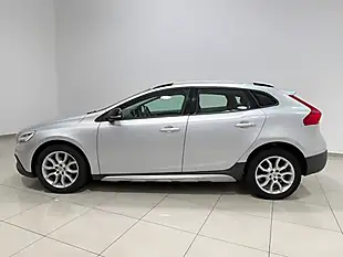 Used 2018 Volvo V40 Cross Country Nav Plus Silver - Interior and Exterior details 5