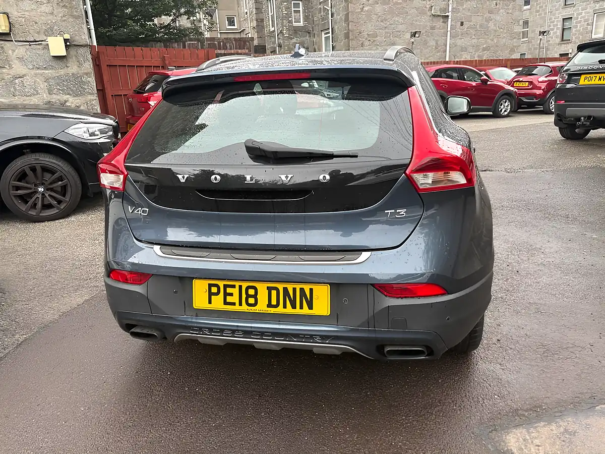 Used 2018 Volvo V40 Cross Country Pro Blue - Interior and Exterior details 12