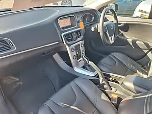 Used 2018 Volvo V40 Inscription Black - Interior and Exterior details 2