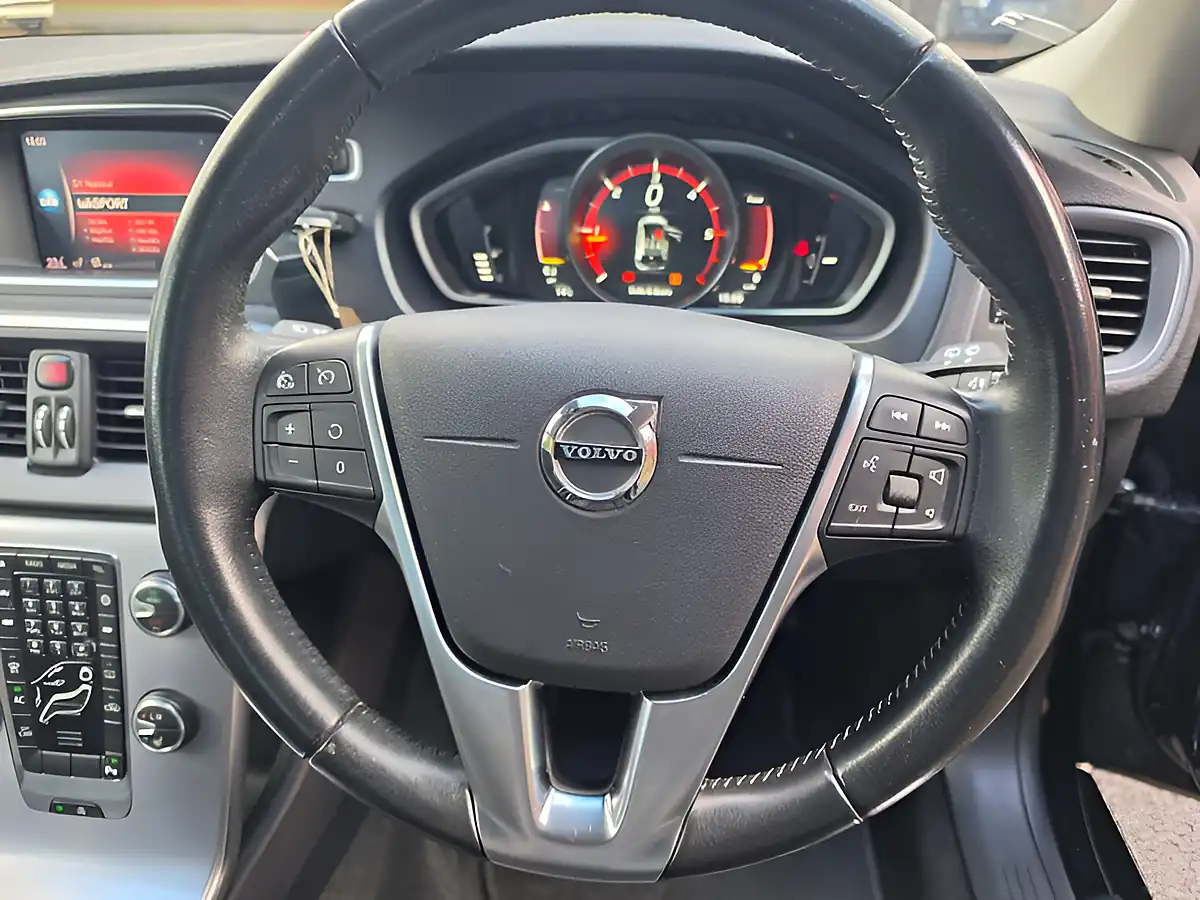 Used 2018 Volvo V40 Inscription Black - Interior and Exterior details 17