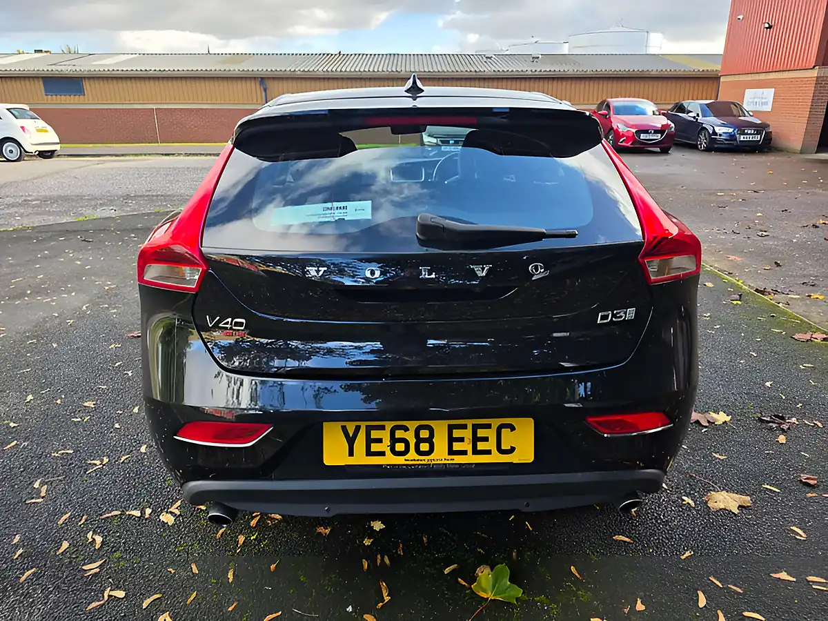 Used 2018 Volvo V40 Inscription Black - Interior and Exterior details 9