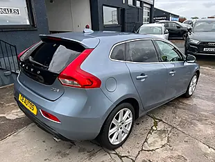 Used 2018 Volvo V40 Inscription Blue - Interior and Exterior details 4