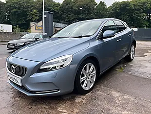 Used 2018 Volvo V40 Inscription Blue - Interior and Exterior details 8