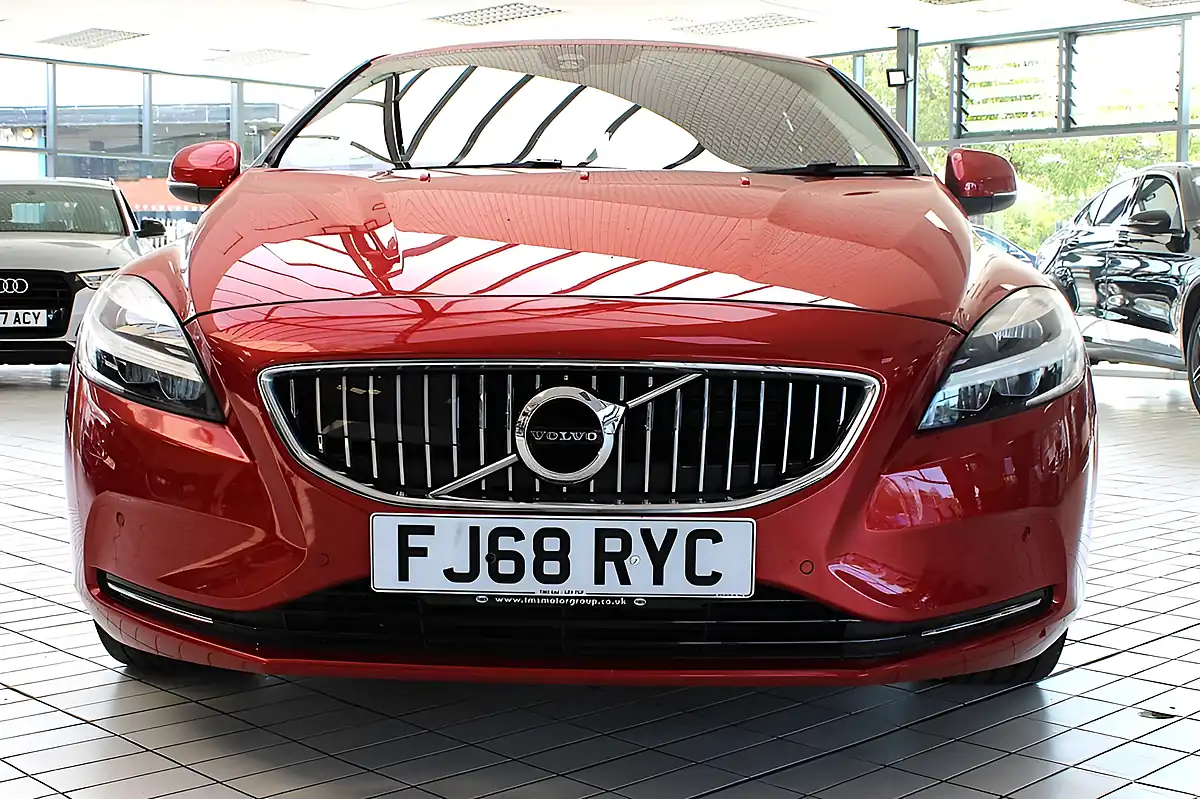 Used 2018 Volvo V40 Inscription Fusion Red - Interior and Exterior details 7