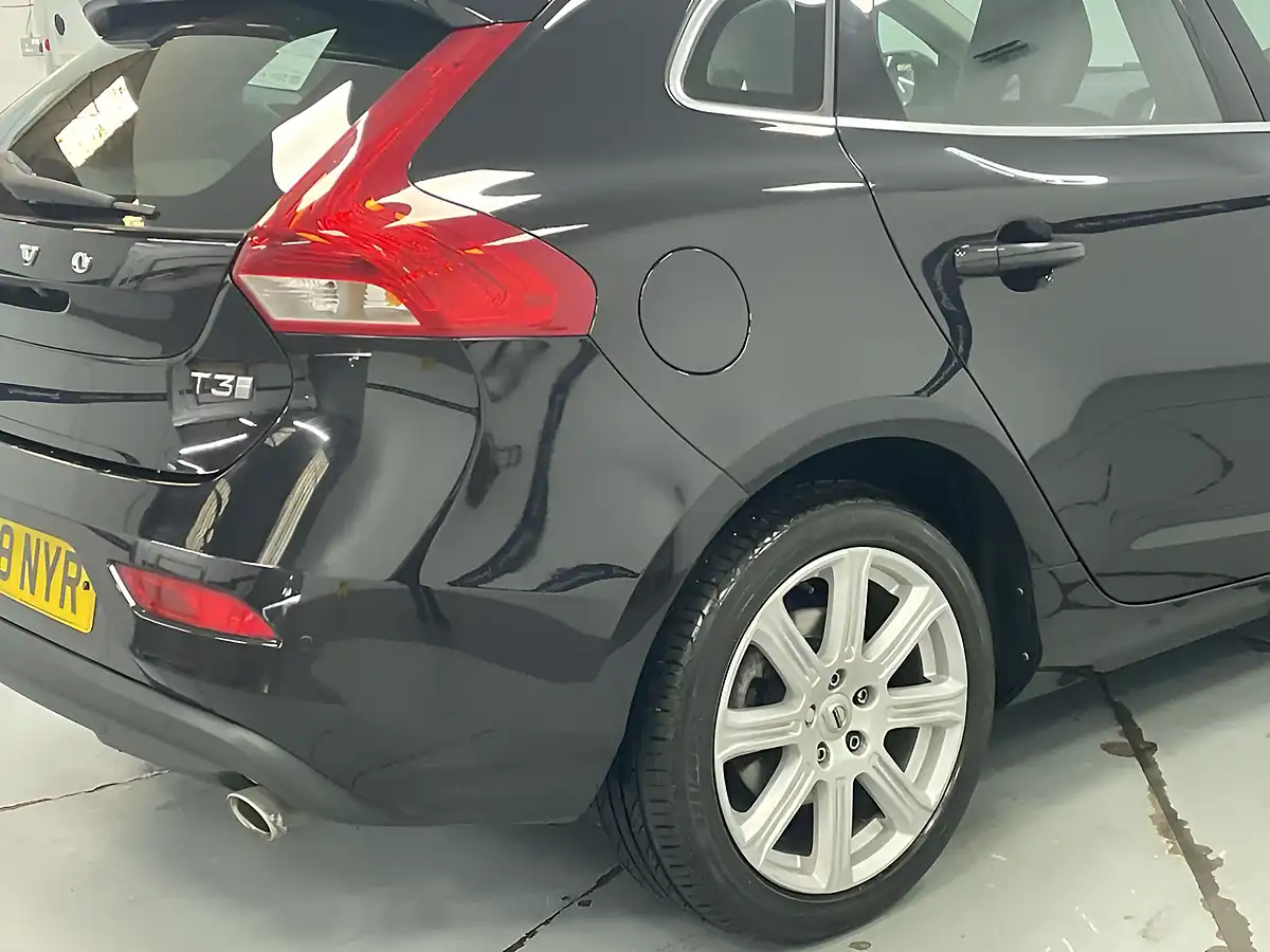 Used 2018 Volvo V40 Inscription Onyx Black - Interior and Exterior details 13