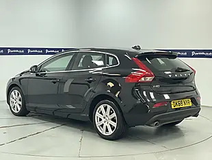 Used 2018 Volvo V40 Inscription Onyx Black - Interior and Exterior details 4