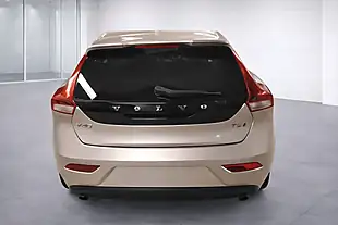 Used 2018 Volvo V40 Inscription Silver - Interior and Exterior details 4