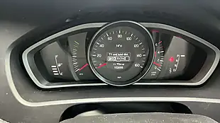 Used 2018 Volvo V40 Momentum Blue - Interior and Exterior details 11