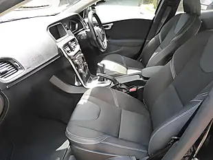 Used 2018 Volvo V40 Momentum Nav Plus Black - Interior and Exterior details 10