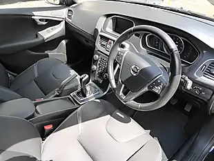 Used 2018 Volvo V40 Momentum Nav Plus Black - Interior and Exterior details 11