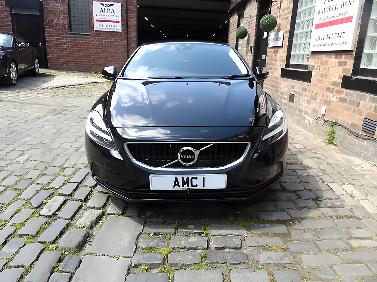 Used 2018 Volvo V40 Momentum Nav Plus Black - Interior and Exterior details 2