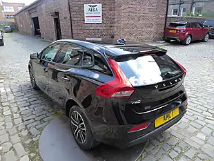 Used 2018 Volvo V40 Momentum Nav Plus Black - Interior and Exterior details 4