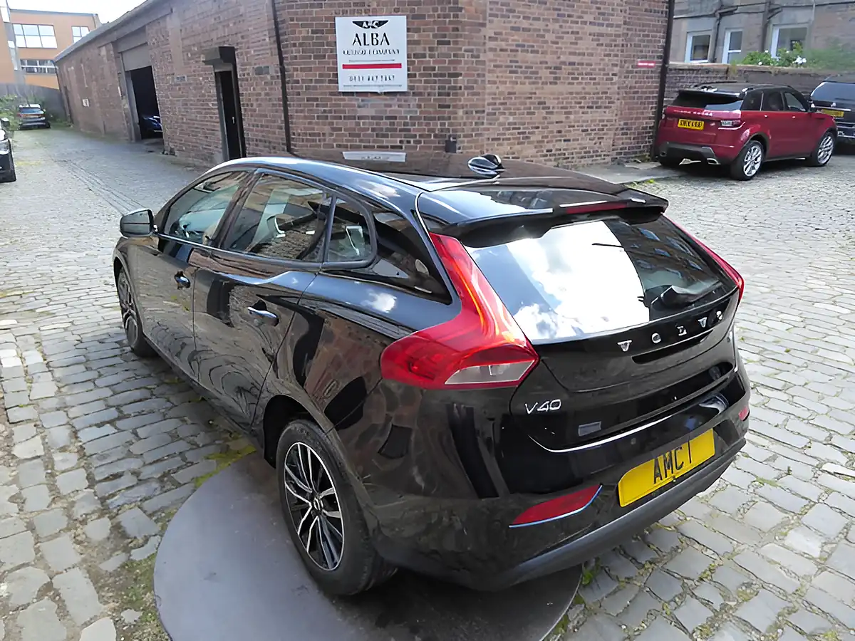 Used 2018 Volvo V40 Momentum Nav Plus Black - Interior and Exterior details 4