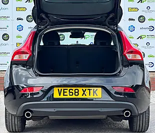 Used 2018 Volvo V40 Momentum Nav Plus Black - Interior and Exterior details 10