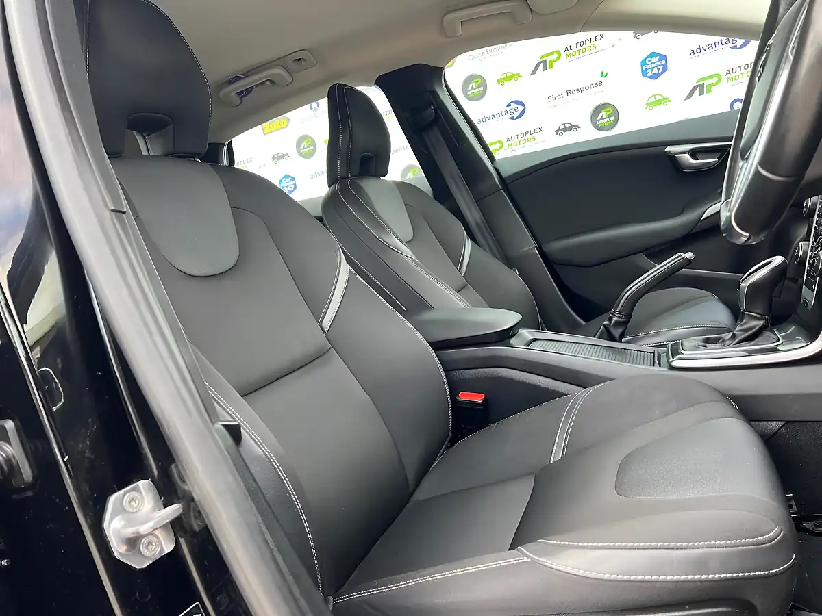 Used 2018 Volvo V40 Momentum Nav Plus Black - Interior and Exterior details 12