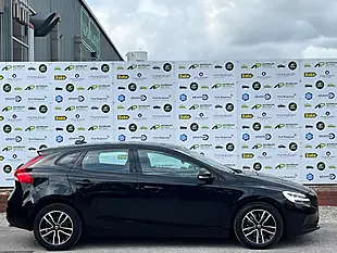 Used 2018 Volvo V40 Momentum Nav Plus Black - Interior and Exterior details 9