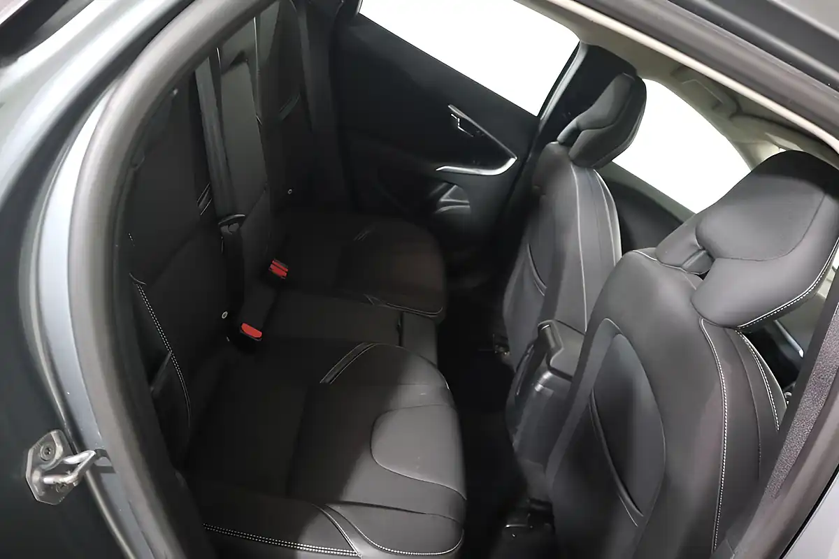 Used 2018 Volvo V40 Momentum Nav Plus Grey - Interior and Exterior details 12