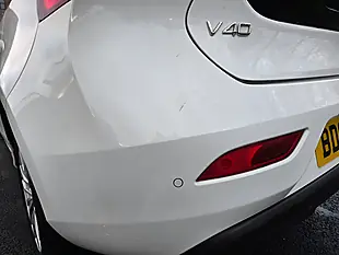 Used 2018 Volvo V40 Momentum White - Interior and Exterior details 15