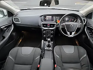 Used 2018 Volvo V40 Momentum White - Interior and Exterior details 9