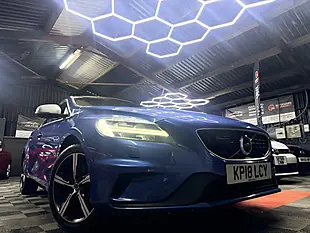 Used 2018 Volvo V40 R-Design Blue - Interior and Exterior details 2