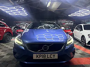 Used 2018 Volvo V40 R-Design Blue - Interior and Exterior details 5